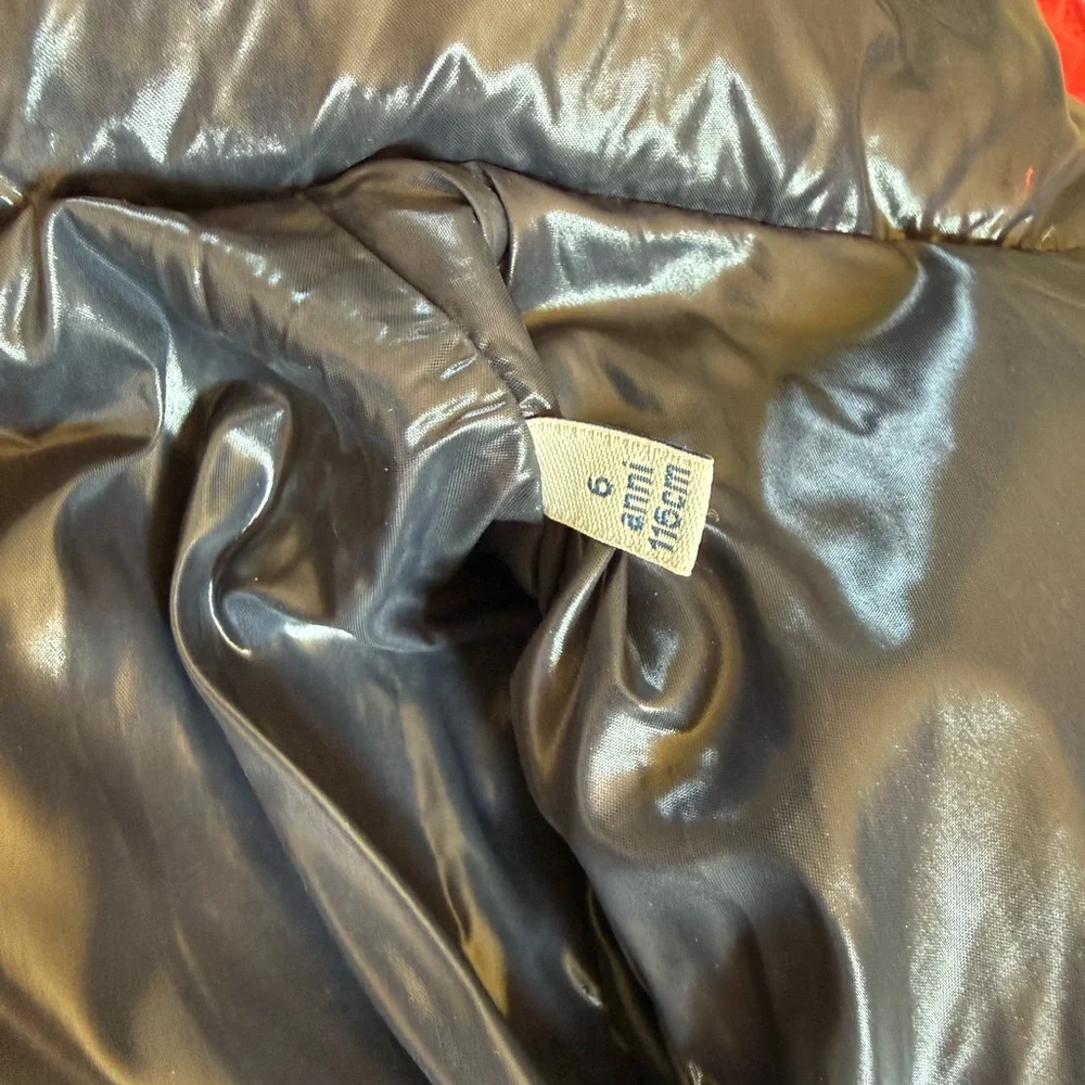 Moncler Boys Down Jacket in red size 6